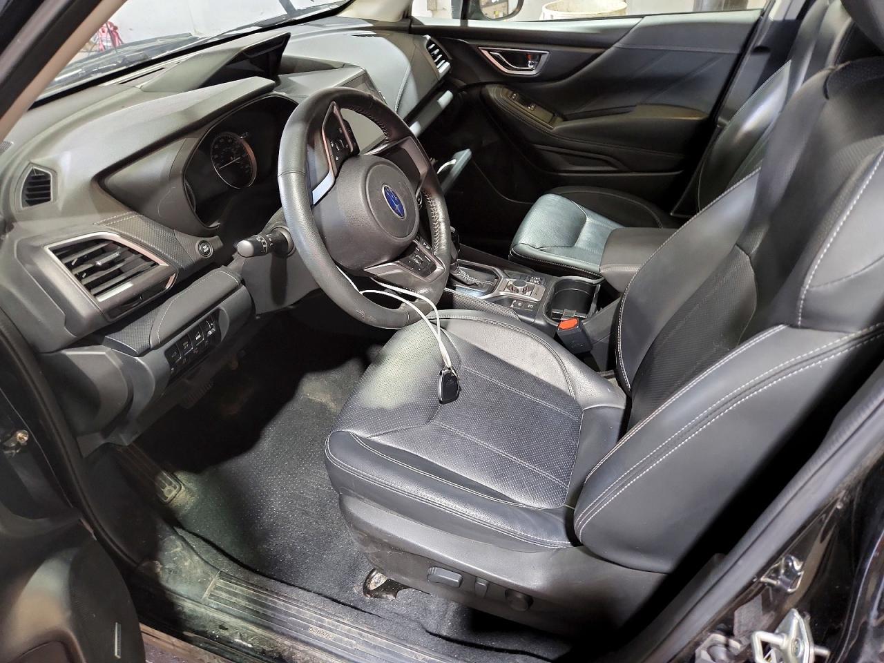 2022 Subaru Forester Touring - zdjęcie 7