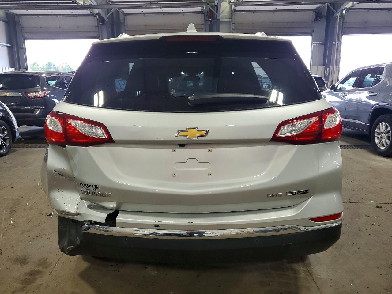 2018 Chevrolet Equinox Premier - zdjęcie 6