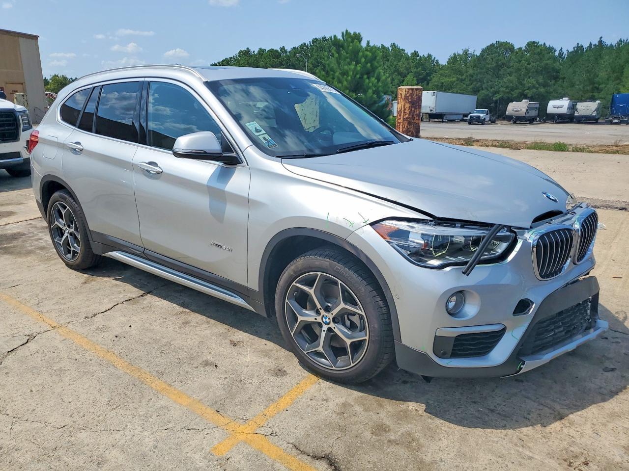 2017 BMW X1 xDrive28I - zdjęcie 4