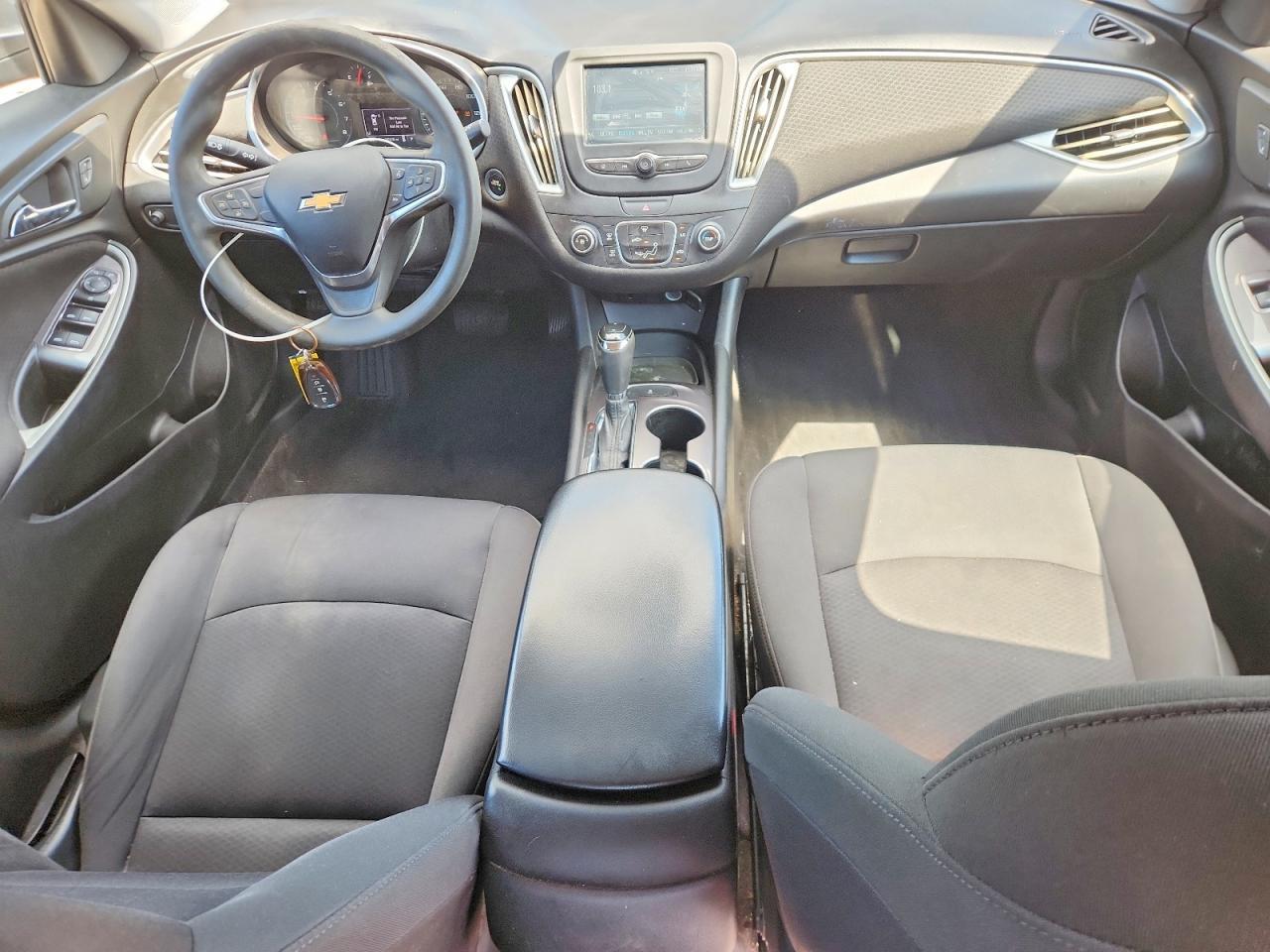 2018 Chevrolet Malibu Ls - zdjęcie 8