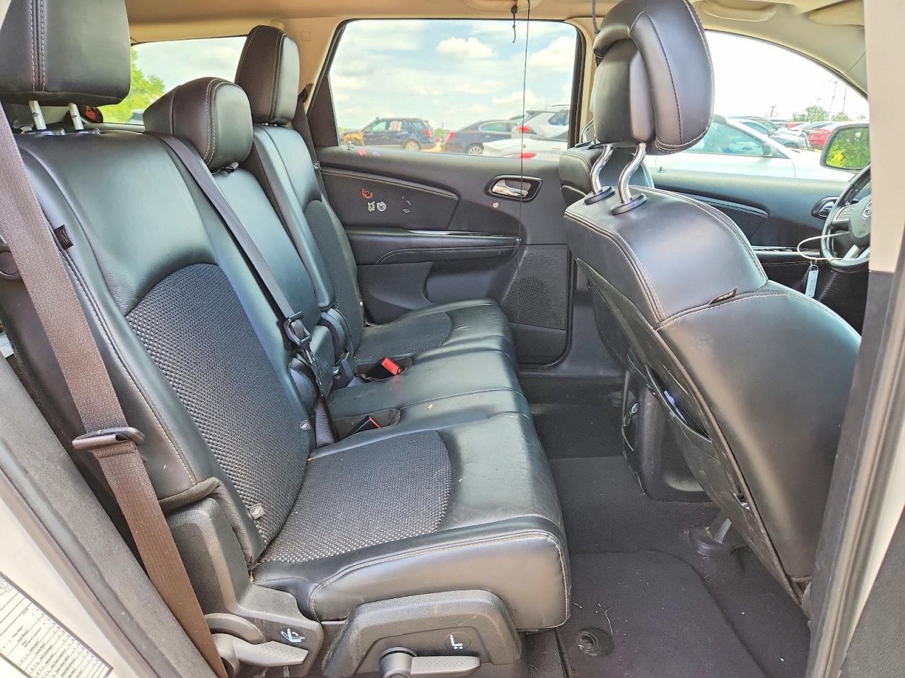 2020 Dodge Journey Crossroad - zdjęcie 11