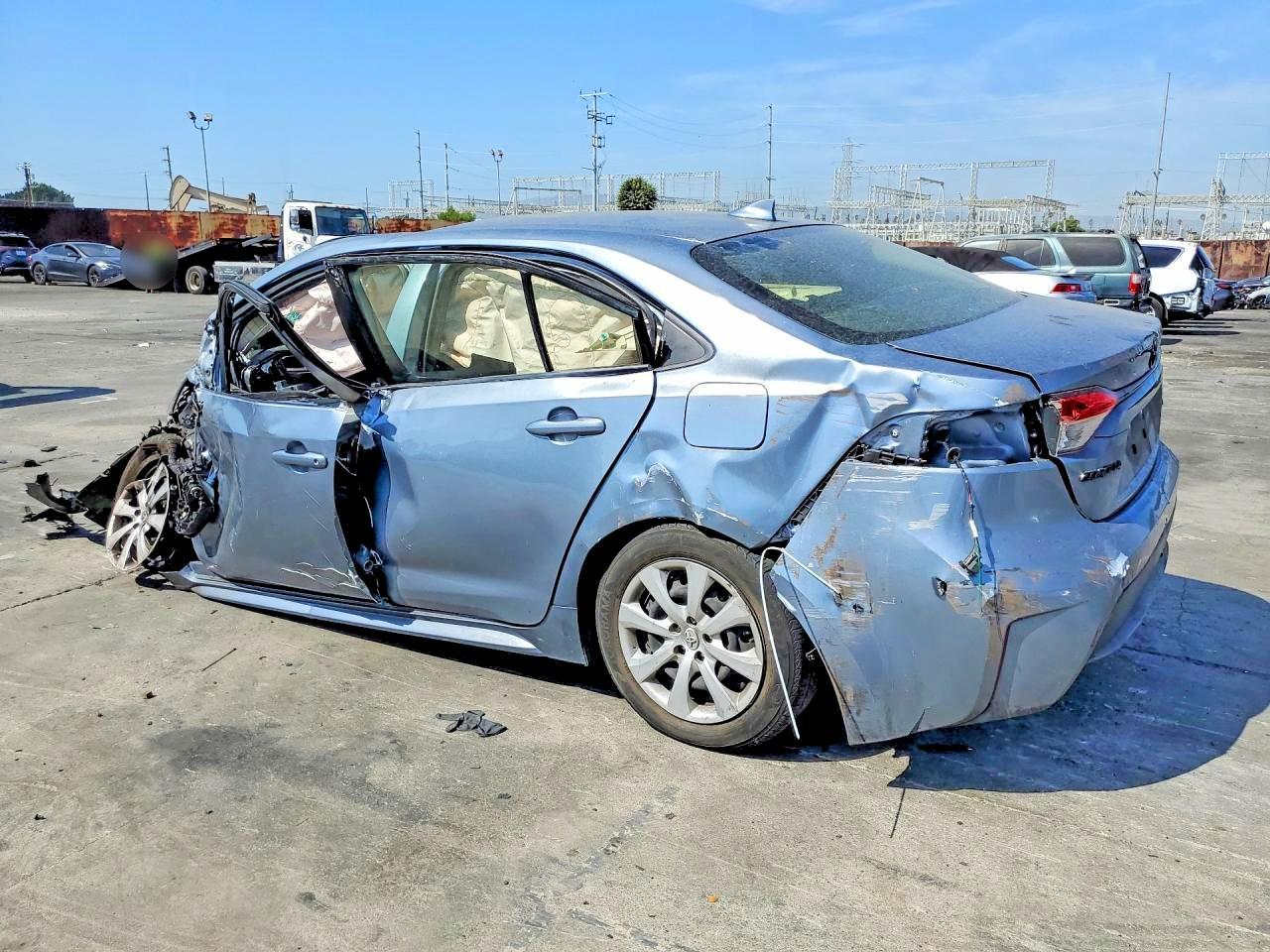 2022 Toyota Corolla Le - zdjęcie 3