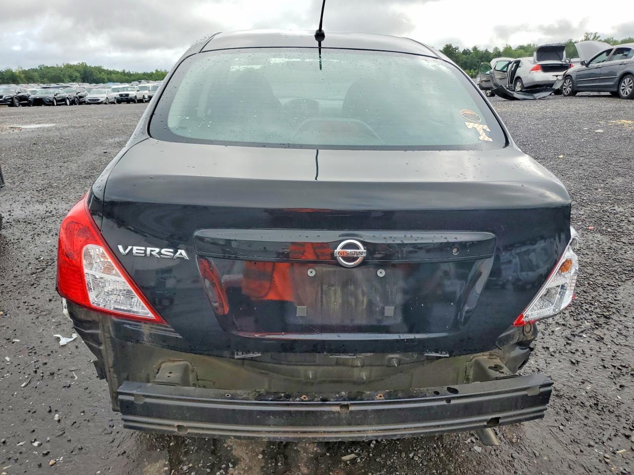 2017 Nissan Versa 1.6 S - zdjęcie 6