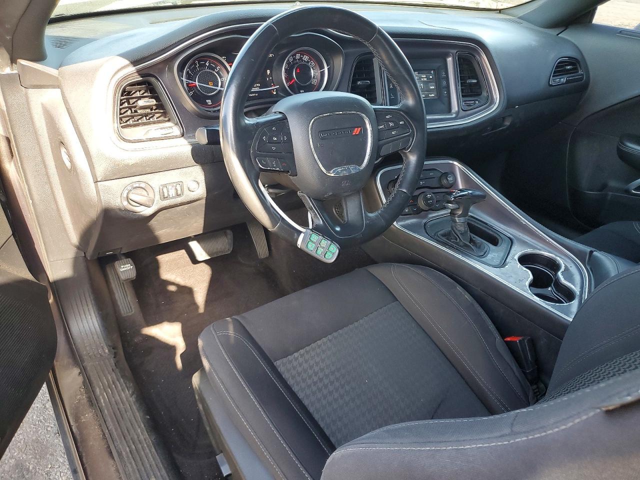 2015 Dodge Challenger Sxt - zdjęcie 8