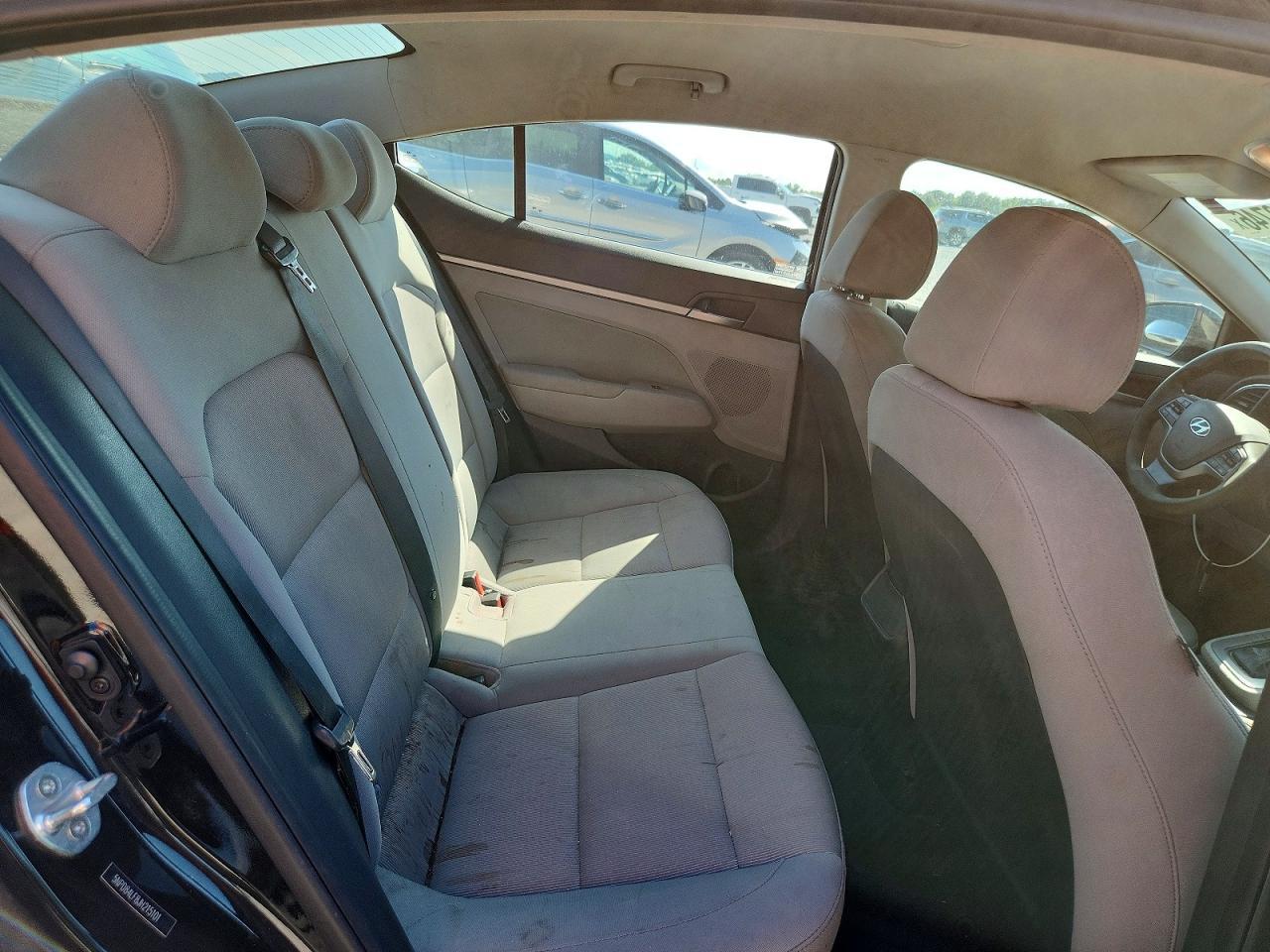 2018 Hyundai Elantra Sel - zdjęcie 10