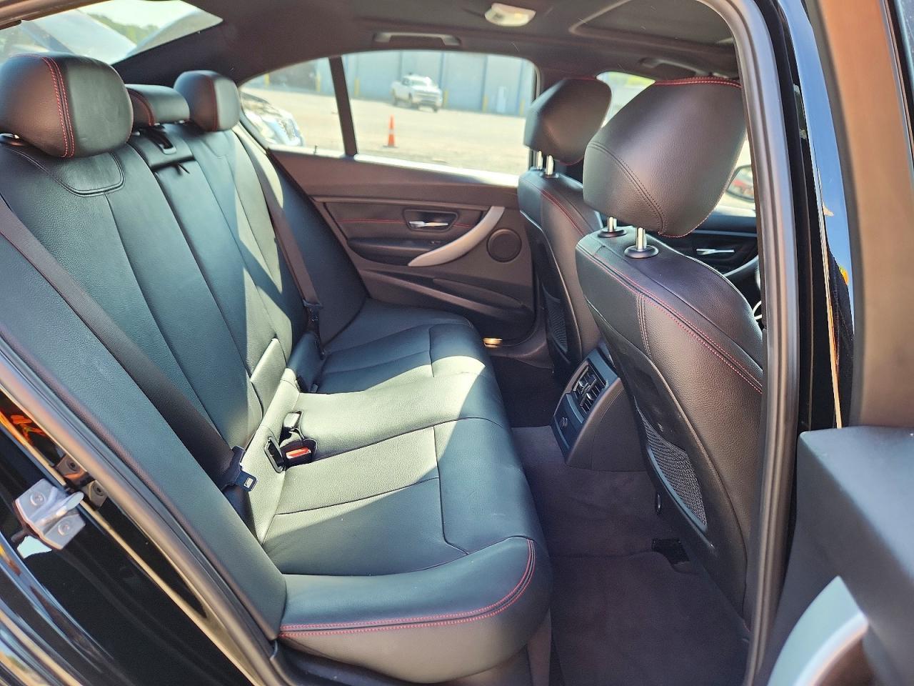 2015 BMW 328 I - zdjęcie 10