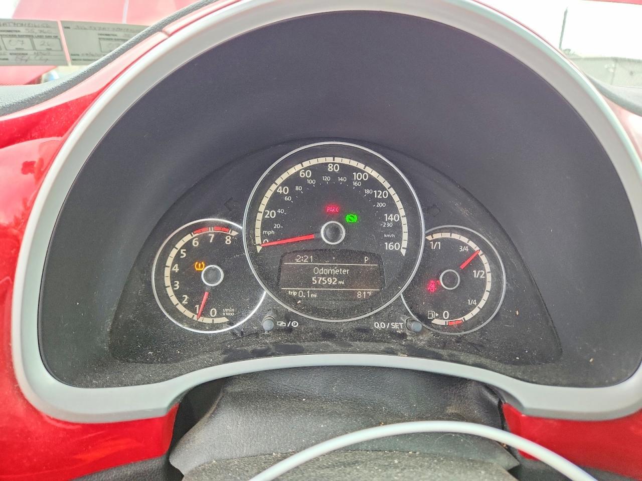 2013 Volkswagen Beetle - zdjęcie 9