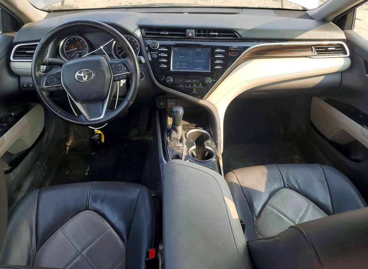 2018 Toyota Camry Xle - zdjęcie 8