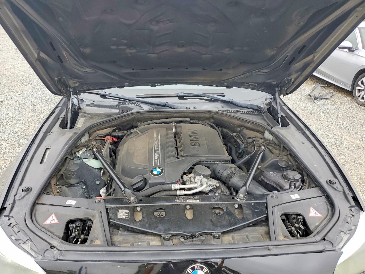 2019 BMW 5 Series 530I - zdjęcie 11