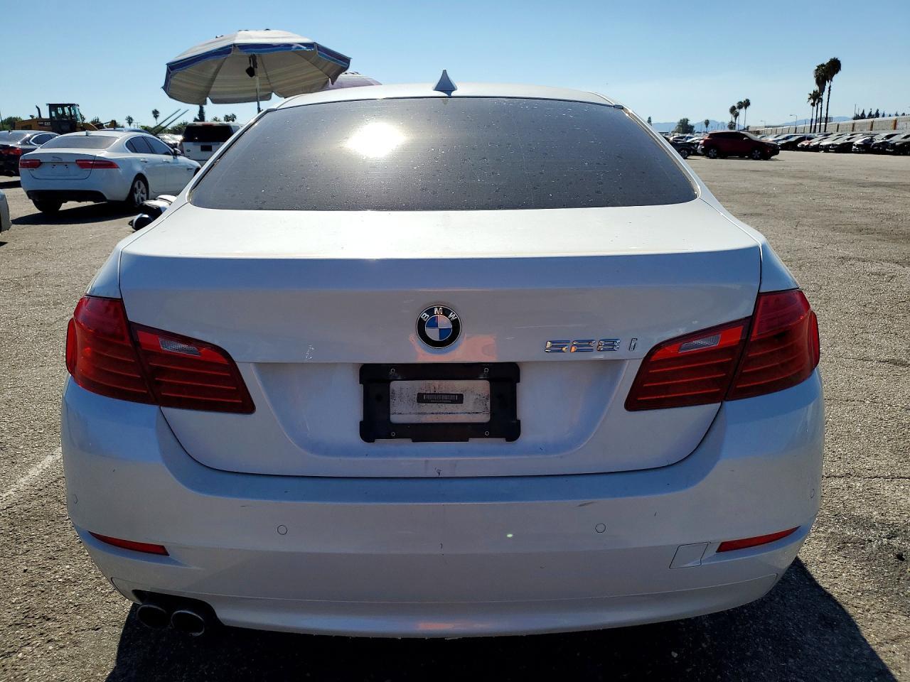2014 BMW 528 I - zdjęcie 6
