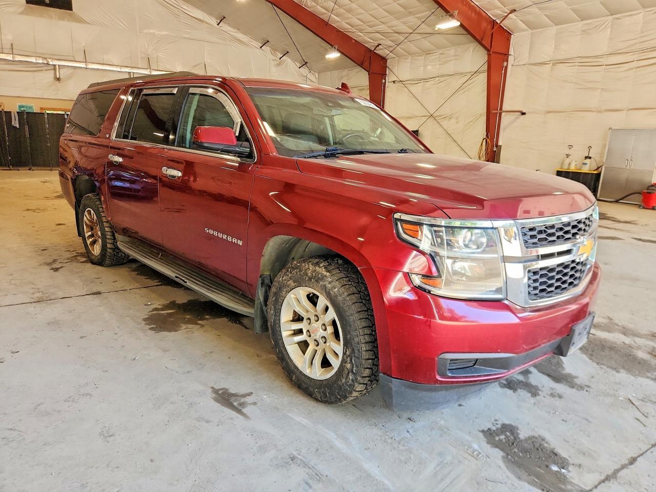 2016 Chevrolet Suburban K1500 Lt - zdjęcie 4