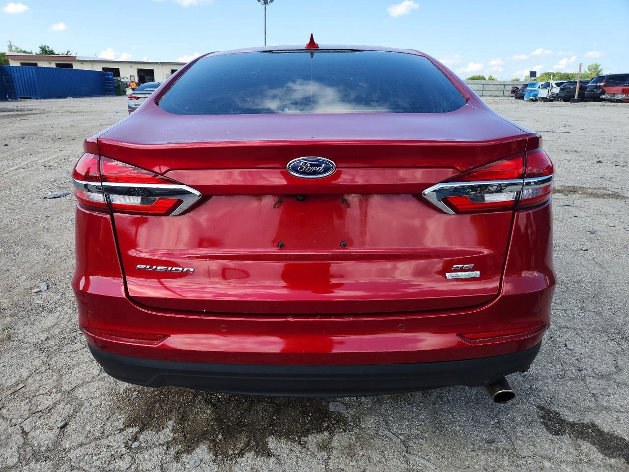 2020 Ford Fusion Se - zdjęcie 6
