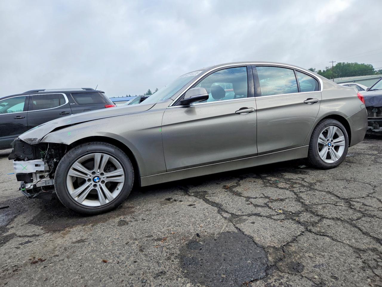 2016 BMW Seria 3 328i - zdjęcie główne