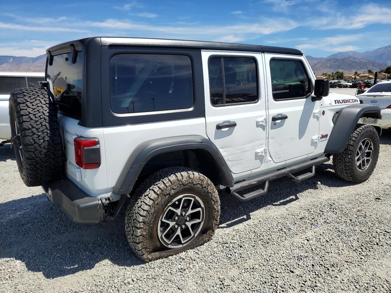 2026 Jeep Wrangler Rubicon - zdjęcie 3
