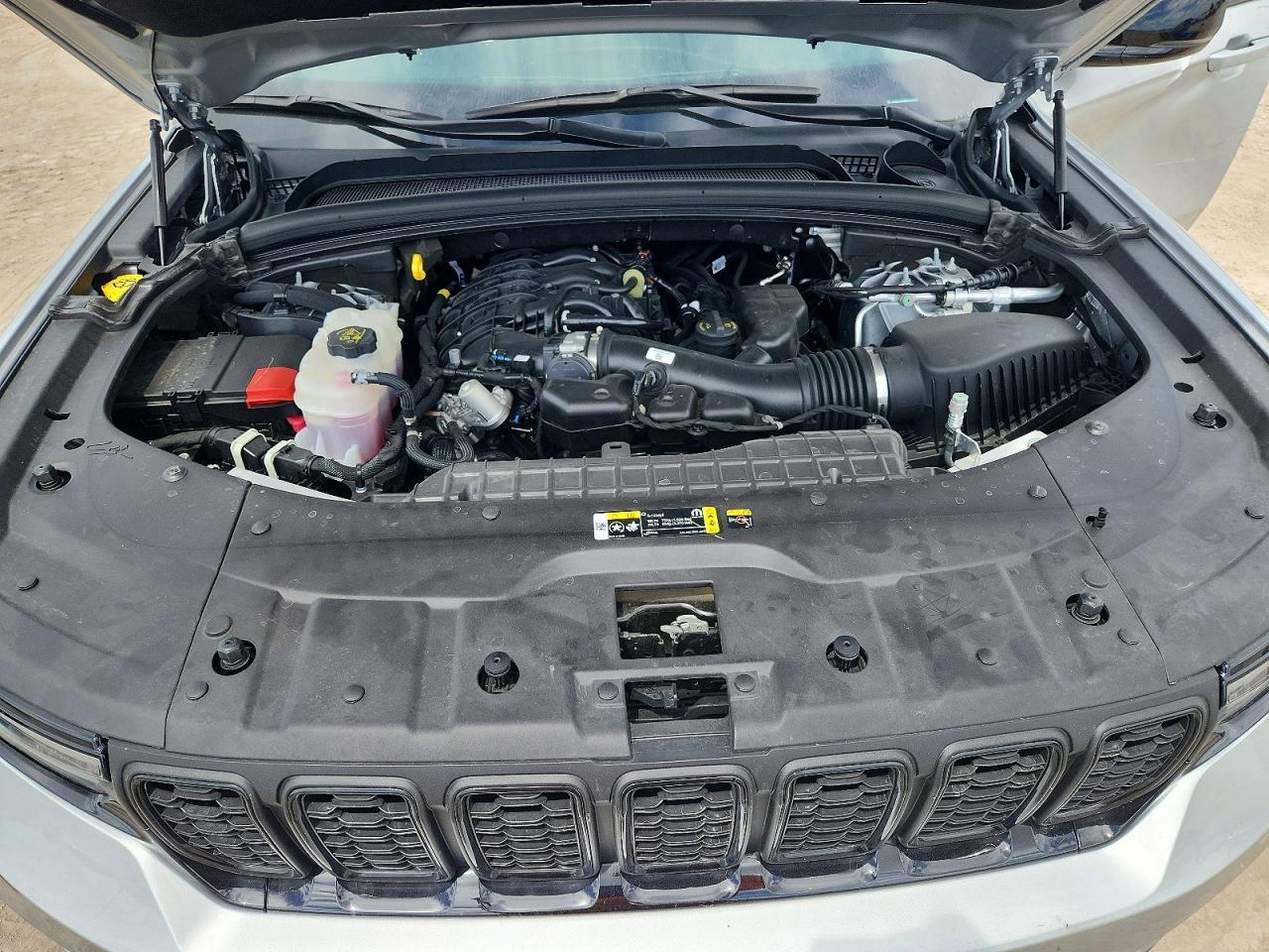 2025 Jeep Grand Cherokee Limited - zdjęcie 12