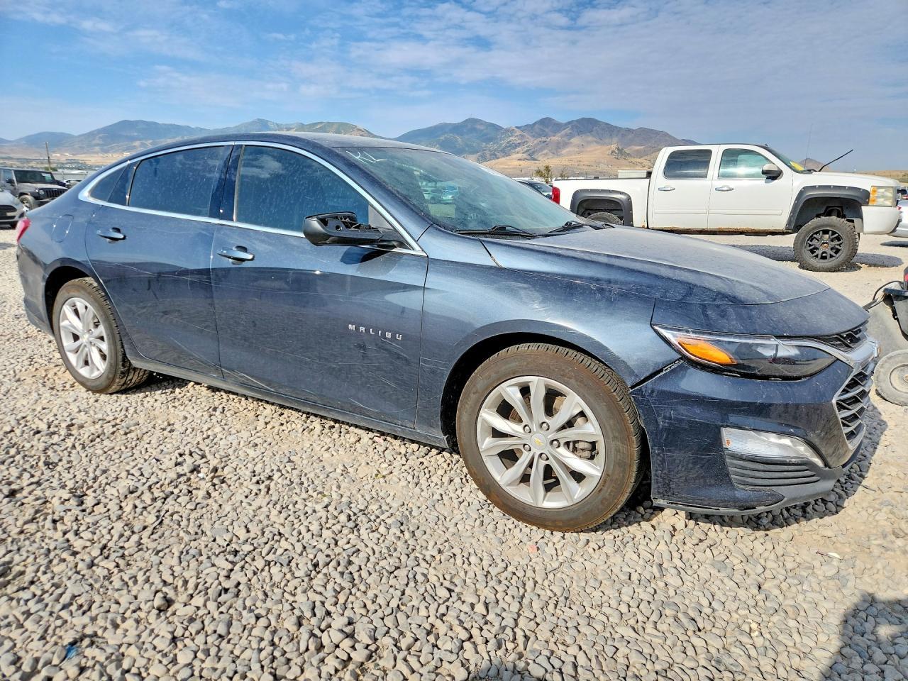 2020 Chevrolet Malibu Lt - zdjęcie 4