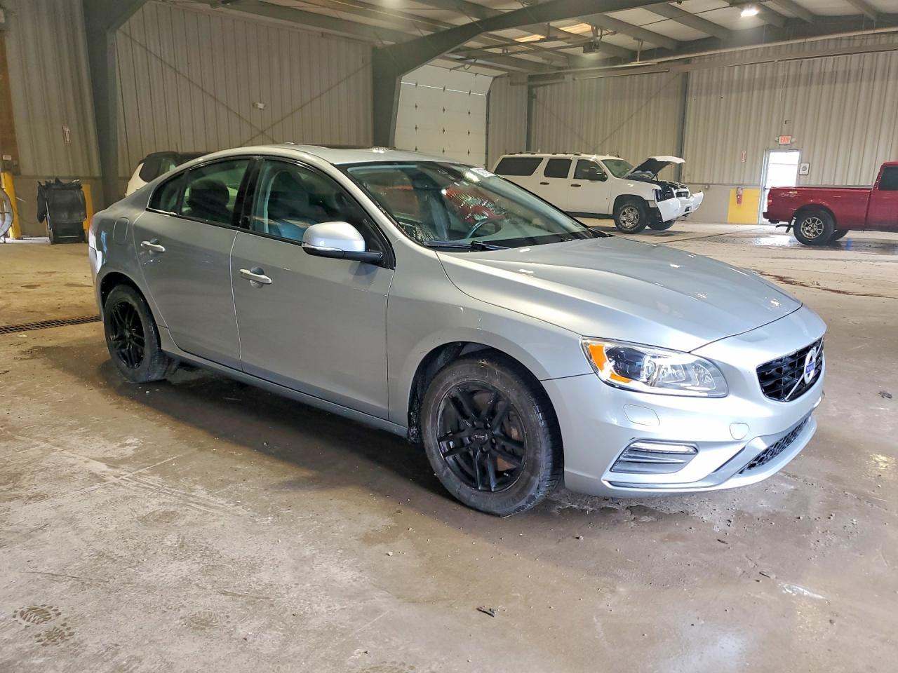 2017 Volvo S60 Dynamic - zdjęcie 4