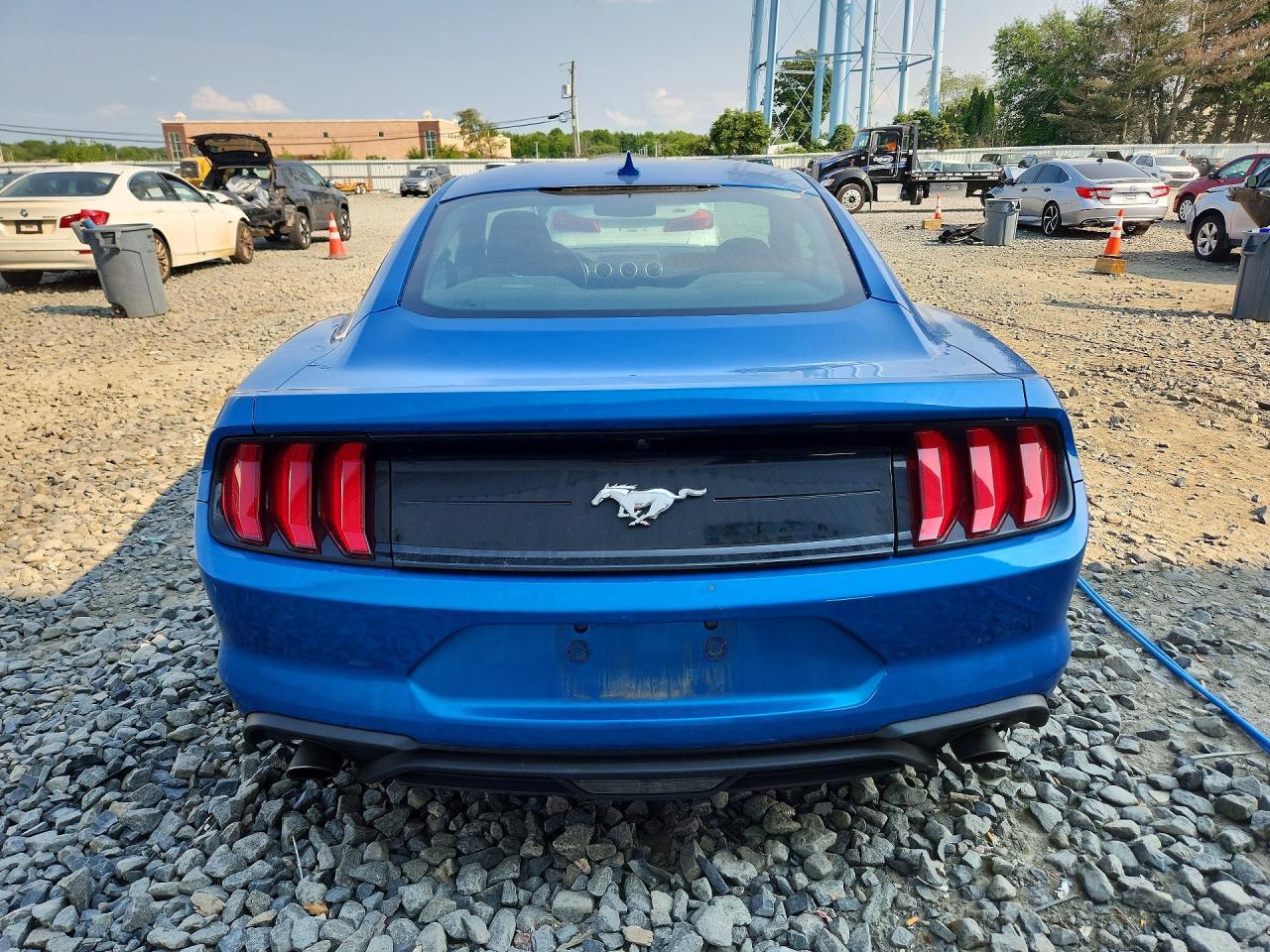 2020 Ford Mustang - zdjęcie 6