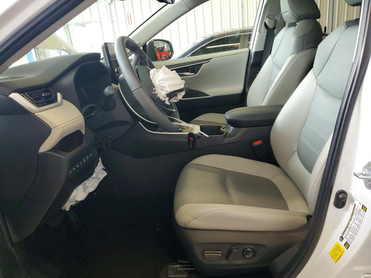2023 Toyota Rav4 Limited - zdjęcie 7