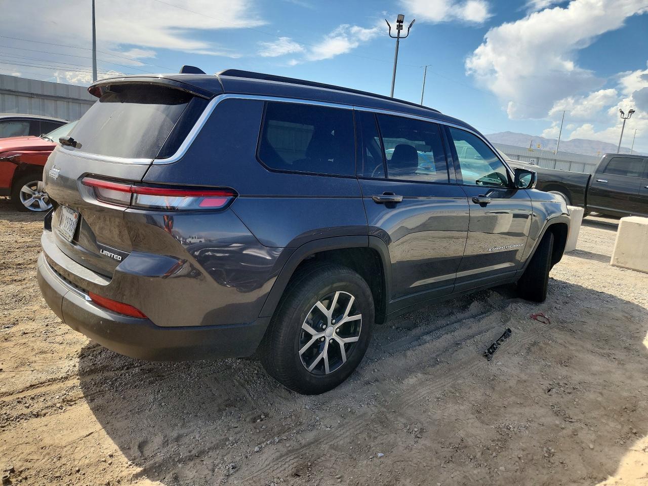 2024 Jeep Grand Cherokee L Limited - zdjęcie 3