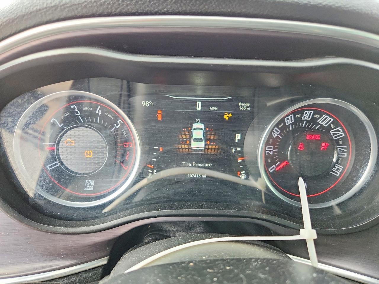 2016 Dodge Challenger R/T - zdjęcie 9