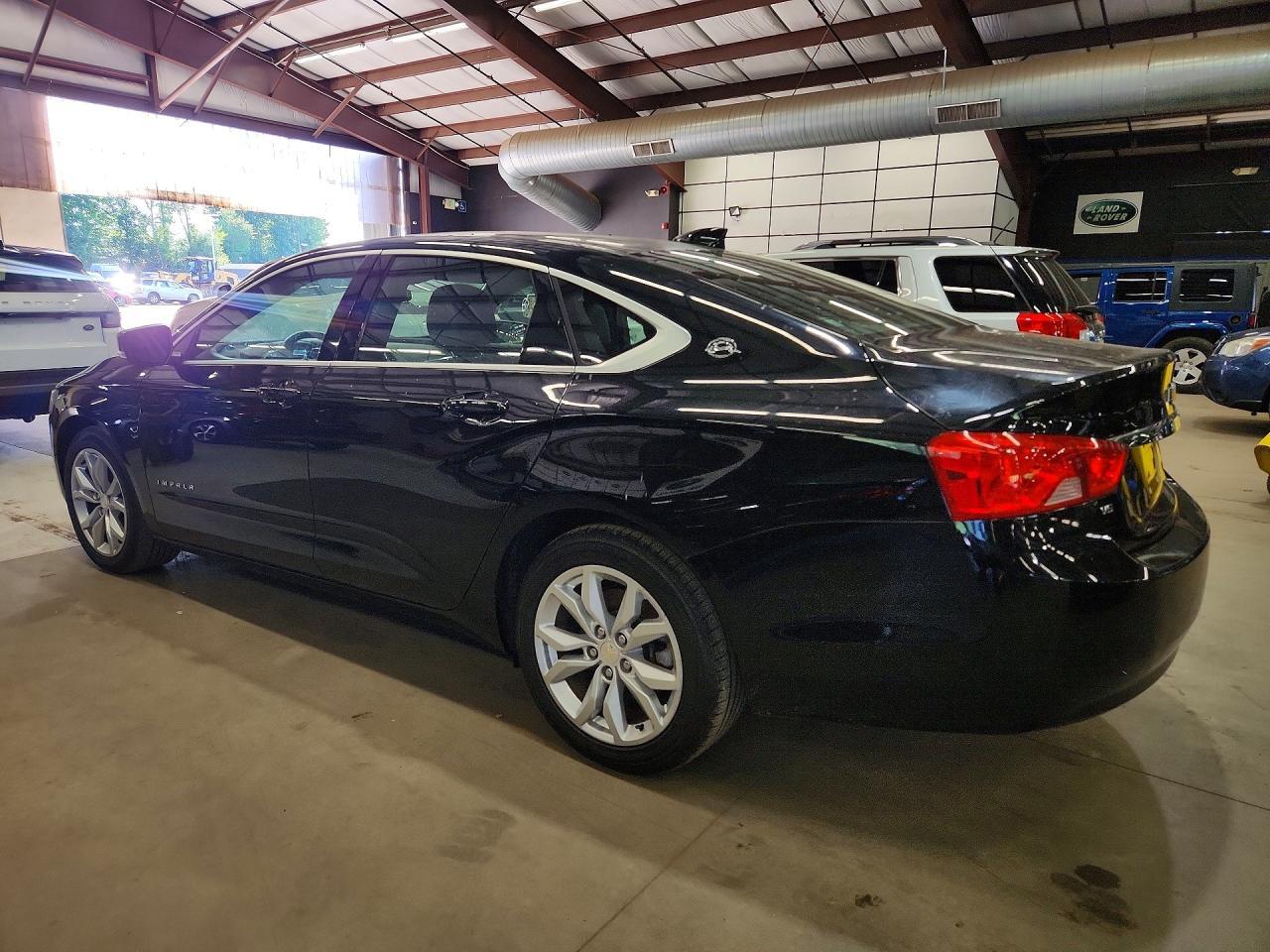 2017 Chevrolet Impala Lt - zdjęcie 2