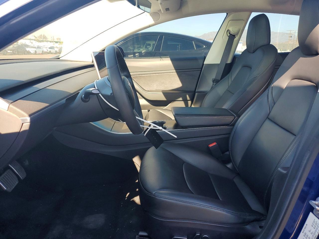2020 Tesla Model 3 - zdjęcie 7