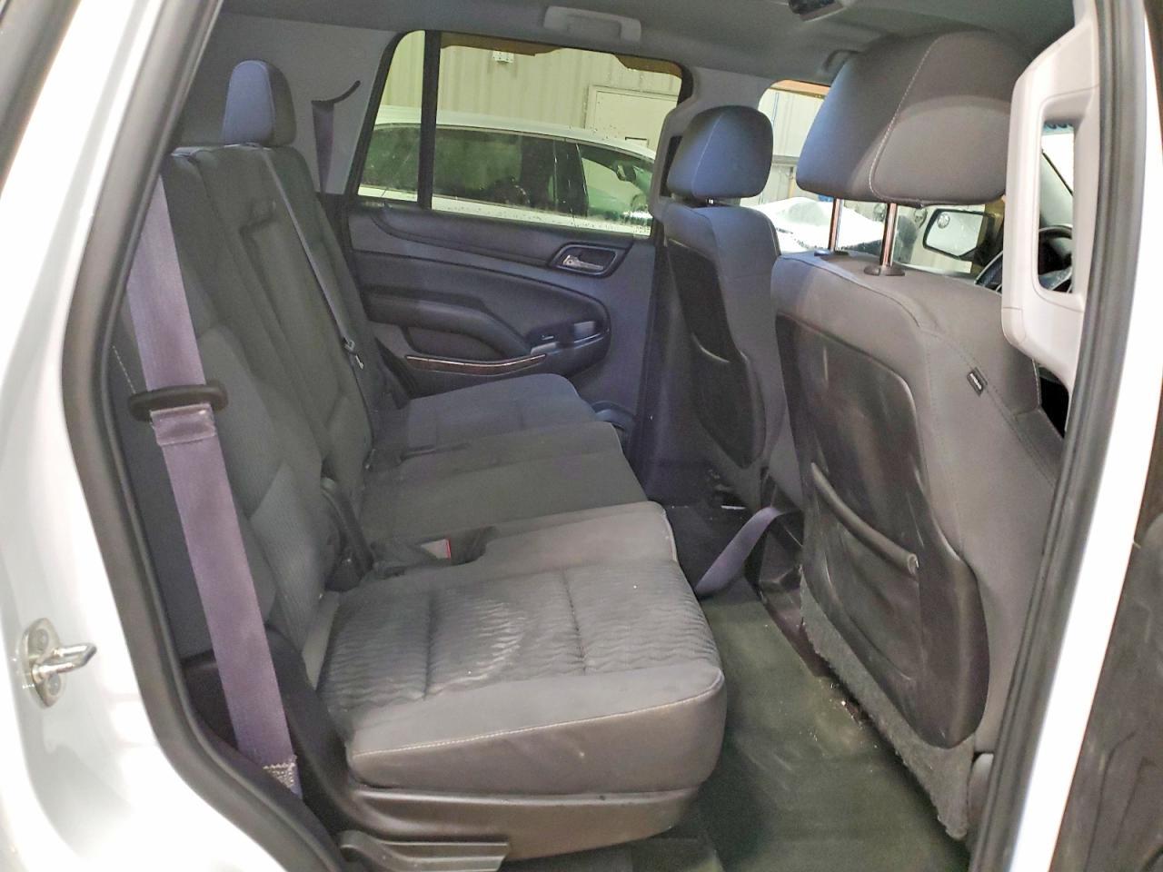2015 Chevrolet Tahoe K1500 Ls - zdjęcie 11