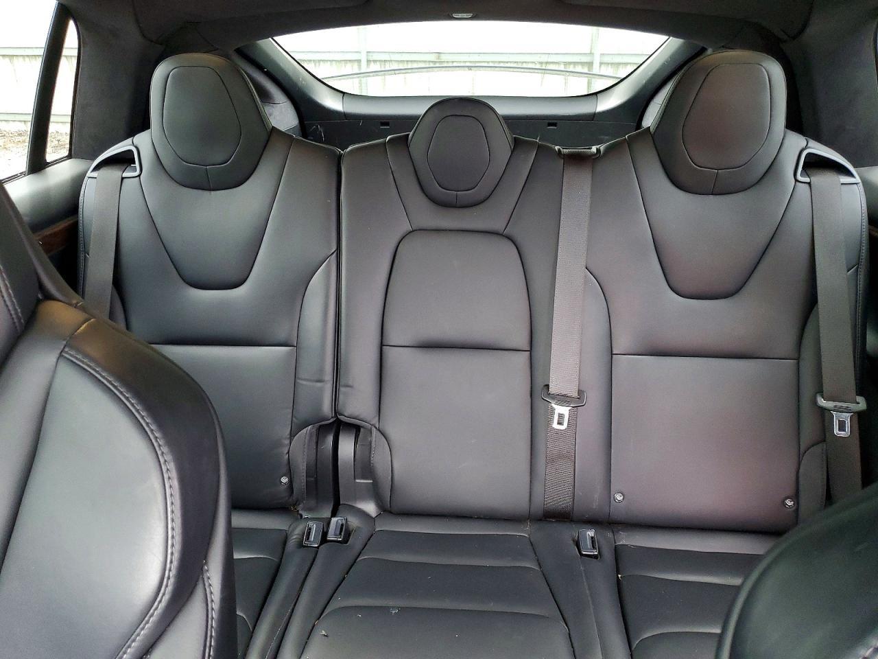 2019 Tesla Model X - zdjęcie 10
