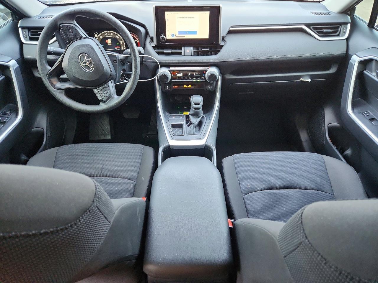 2025 Toyota Rav4 Le - zdjęcie 8