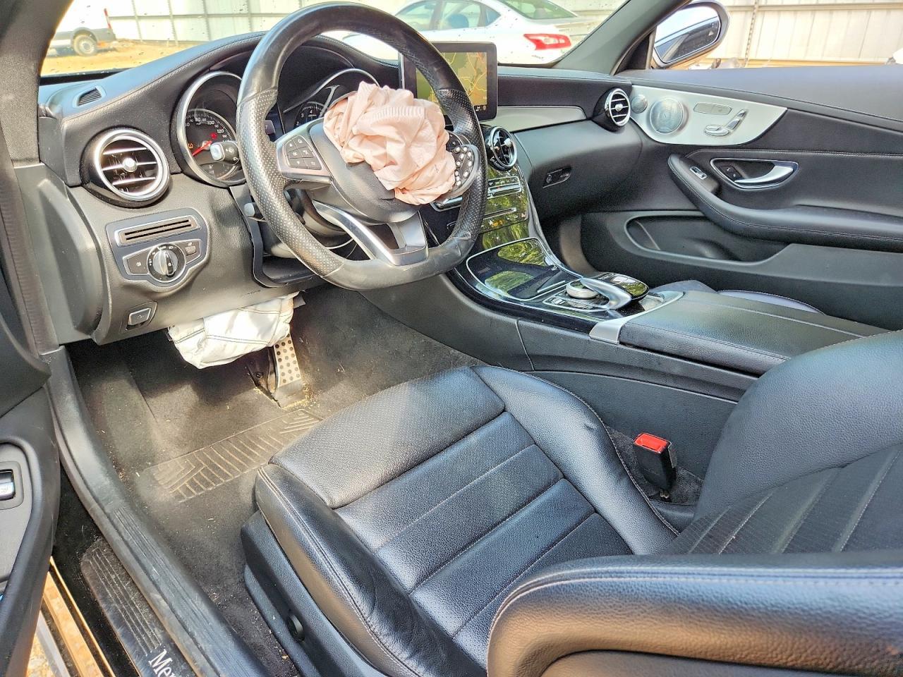 2017 Mercedes-Benz C 300 4Matic - zdjęcie 8