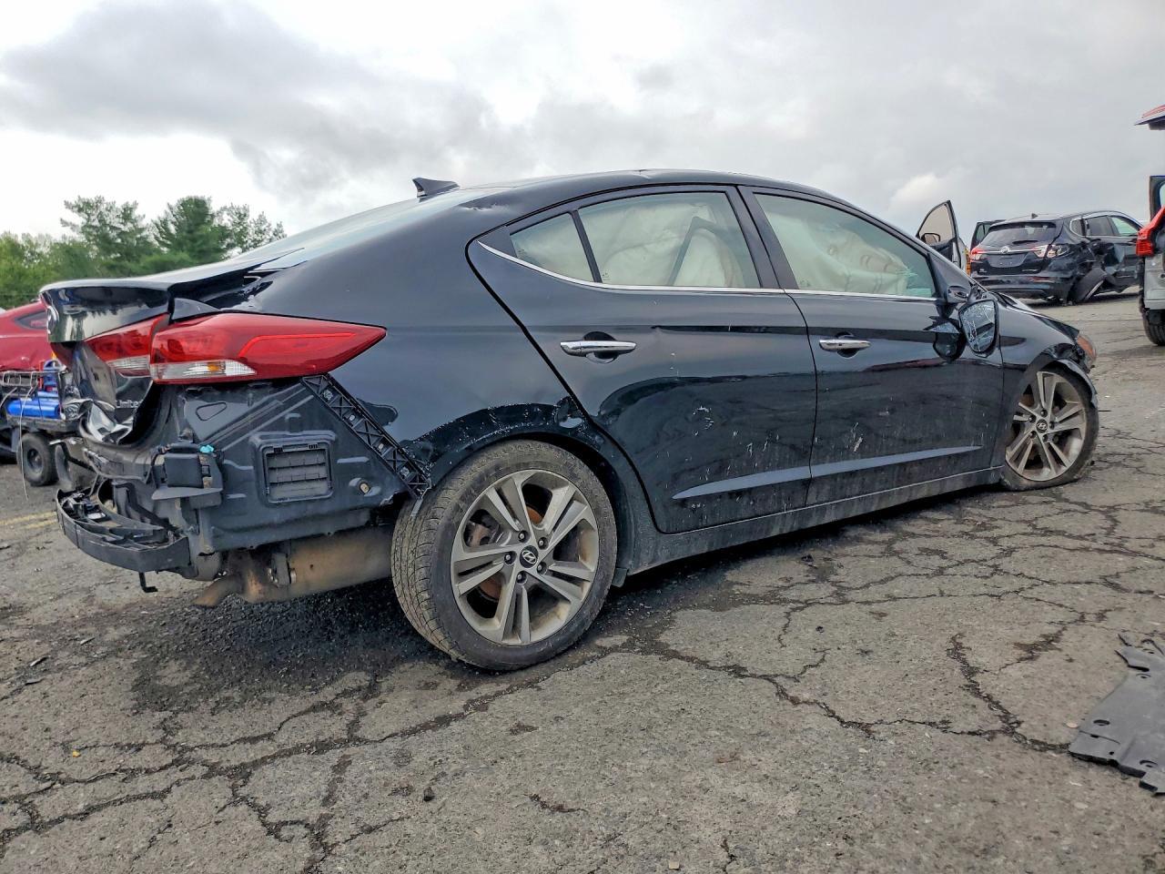 2017 Hyundai Elantra Limited - zdjęcie 3
