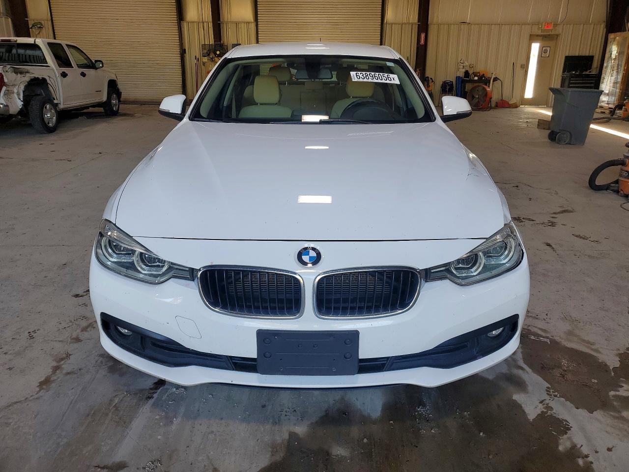 2018 BMW Seria 3 320i - zdjęcie 5