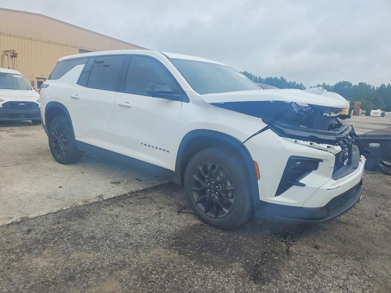 2024 Chevrolet Traverse Ls - zdjęcie 4