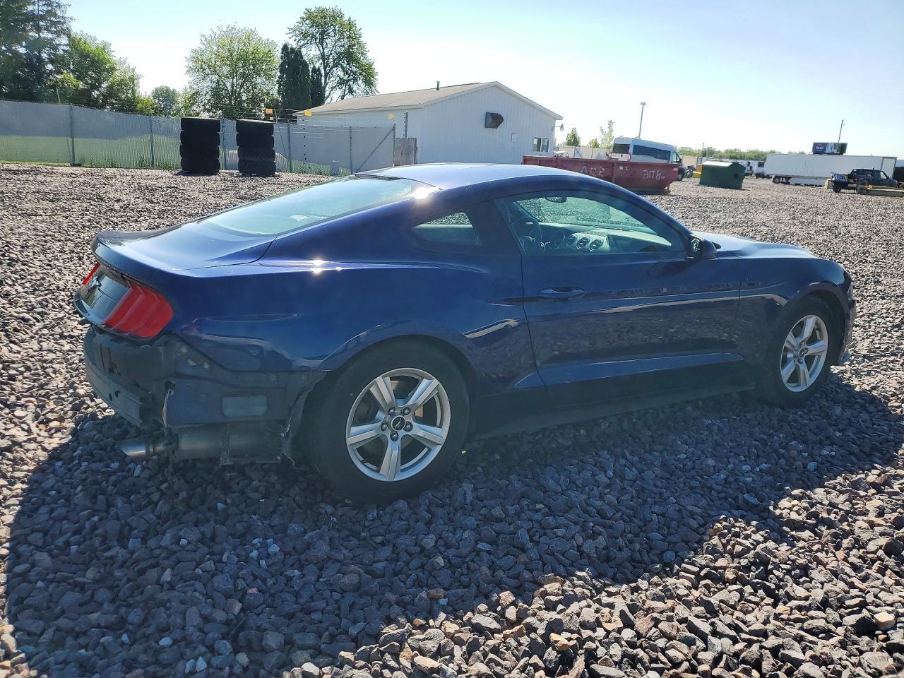 2018 Ford Mustang - zdjęcie 3