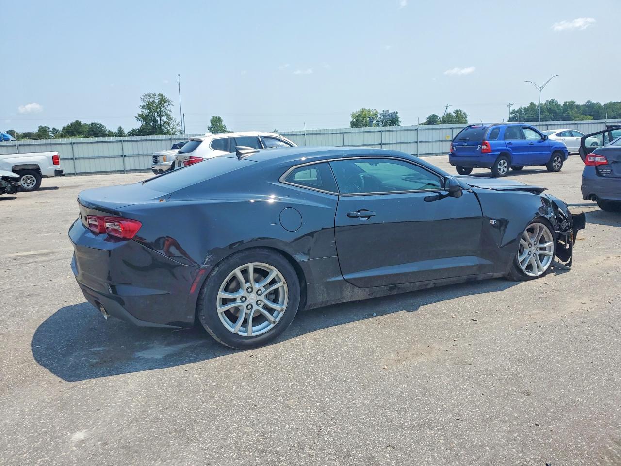 2021 Chevrolet Camaro Ls - zdjęcie 3