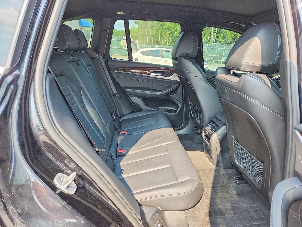 2021 BMW X3 xDrive30I - zdjęcie 11