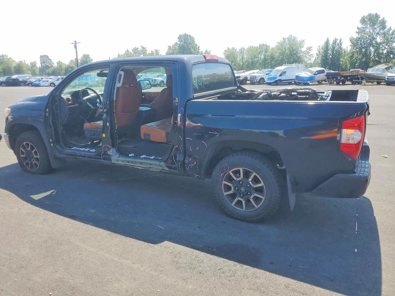 2016 Toyota Tundra 1794 Edition - zdjęcie 2