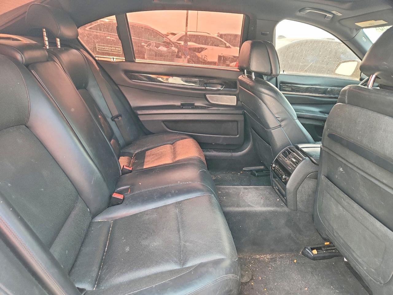 2014 BMW 750 Lxi - zdjęcie 10