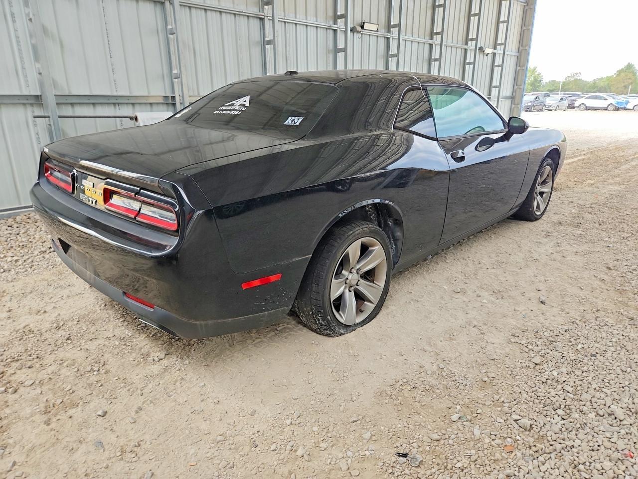 2016 Dodge Challenger Sxt - zdjęcie 3