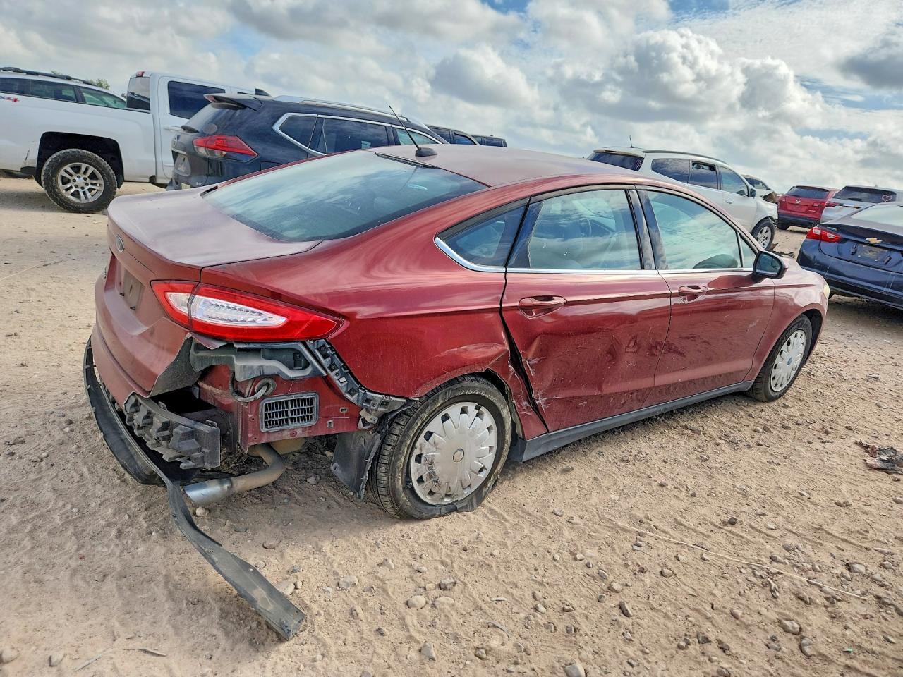 2014 Ford Fusion S - zdjęcie 3