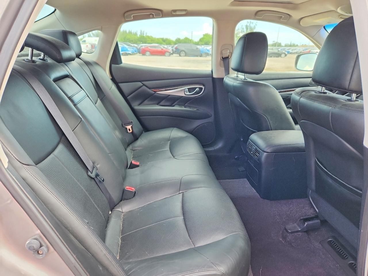 2013 Infiniti M37 Base - zdjęcie 10