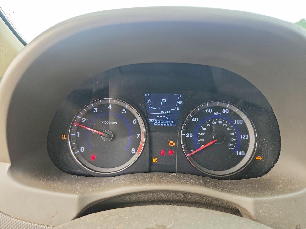 2013 Hyundai Accent Gls - zdjęcie 9