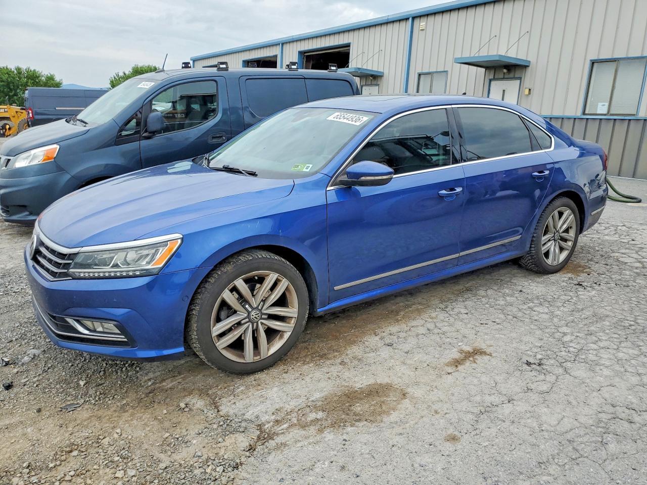 2017 Volkswagen Passat Sel Premium - zdjęcie główne