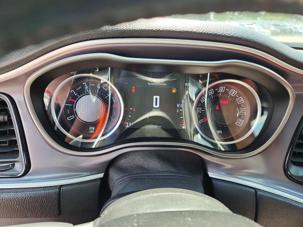 2019 Dodge Challenger R/T - zdjęcie 9