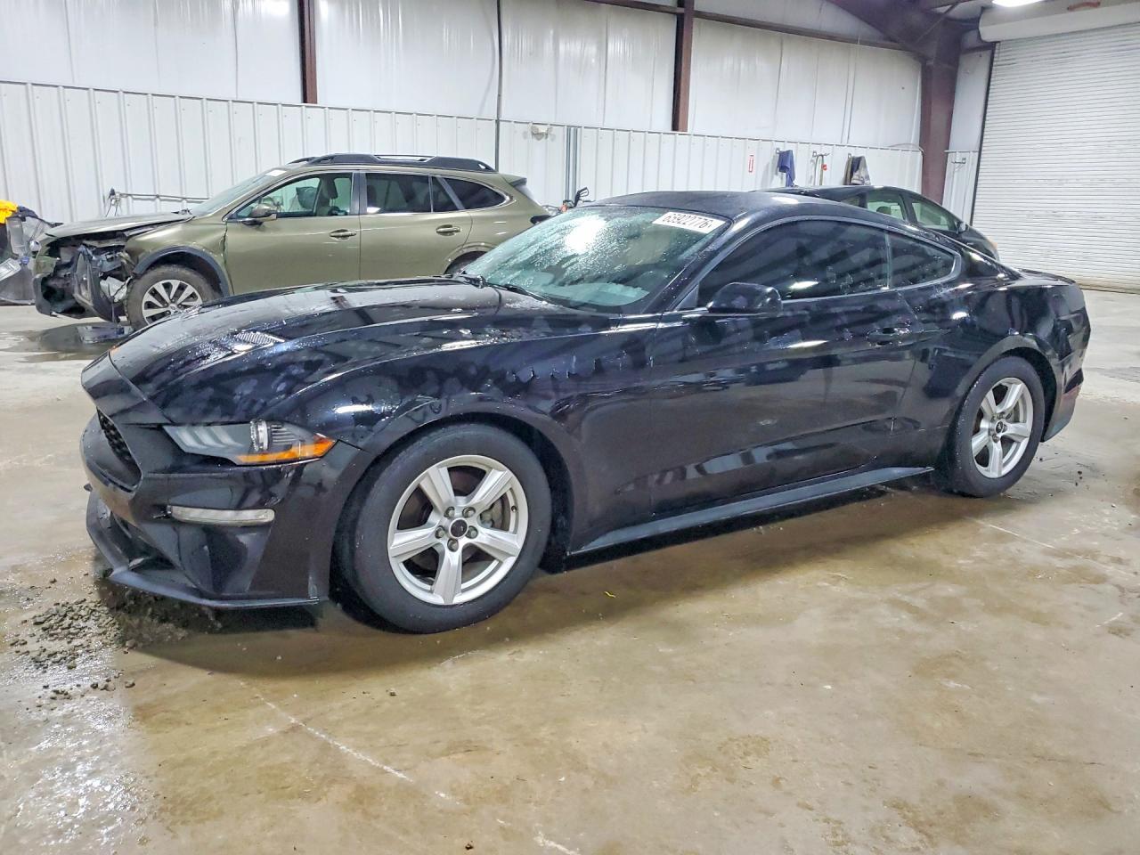 2018 Ford Mustang - zdjęcie główne
