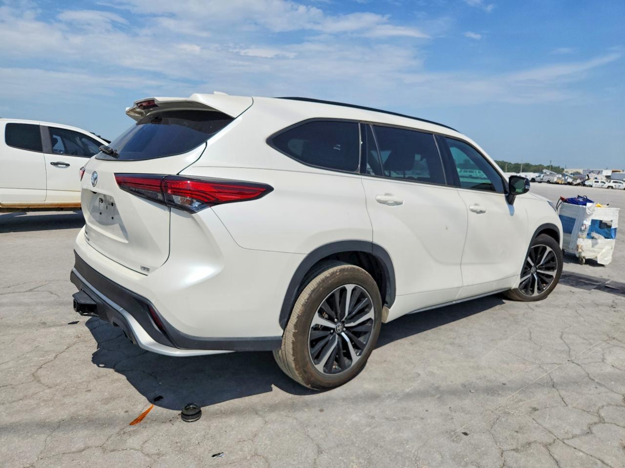 2021 Toyota Highlander Xse - zdjęcie 3