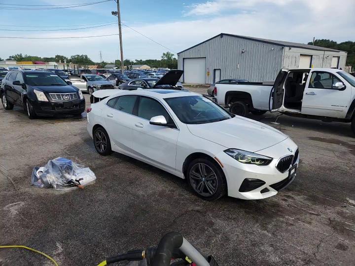 2022 BMW 228I - zdjęcie 13