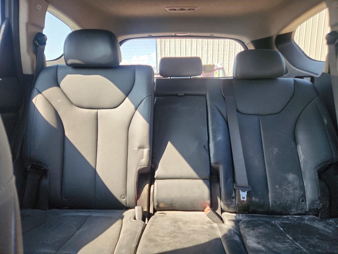 2019 Hyundai Santa Fe Ultimate 2.0T - zdjęcie 10