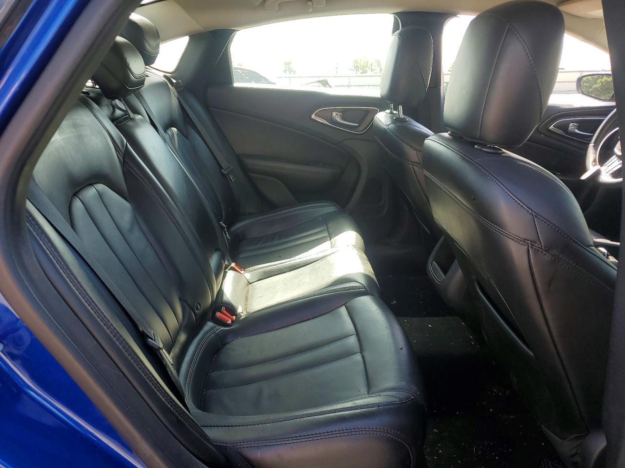 2017 Chrysler 200 Limited - zdjęcie 10